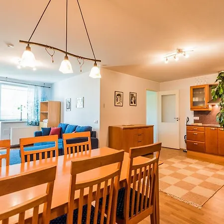 Beachside With Balcony Apartamento
